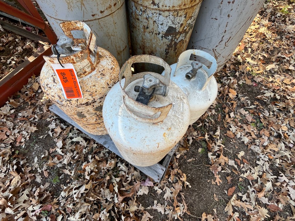 (2) 30lb Tanks and (1) 20lb Tank