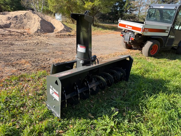Image for 2021 Bobcat 5600 Toolcat, 2010 Ford F-550 Super Duty Dump Truck & Attachments