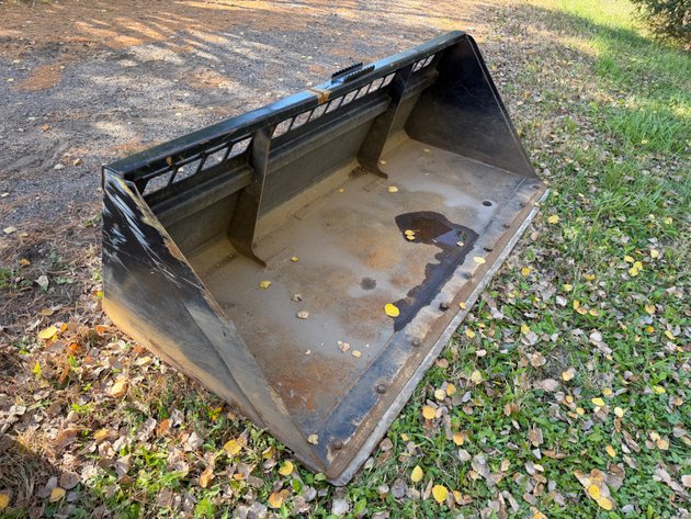 Image for 2021 Bobcat 5600 Toolcat, 2010 Ford F-550 Super Duty Dump Truck & Attachments