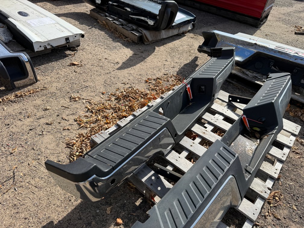 2014–2018 Chevrolet Silverado 1500 Chrome Rear Step Bumper