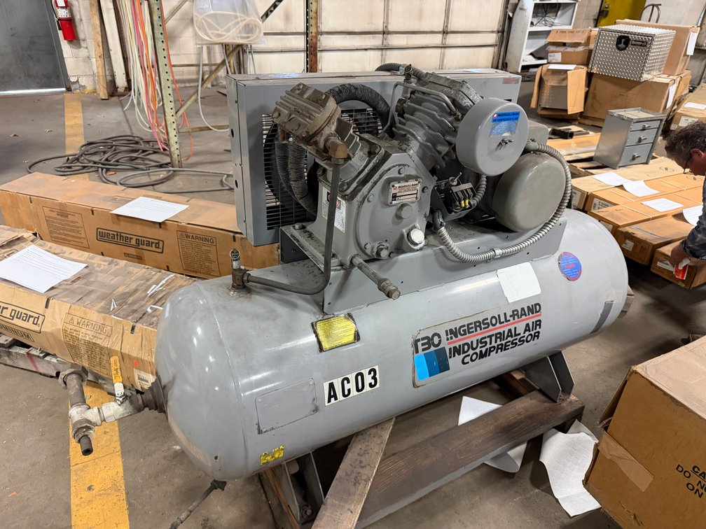 Ingersoll Rand 242-5D Industrial Air Compressor