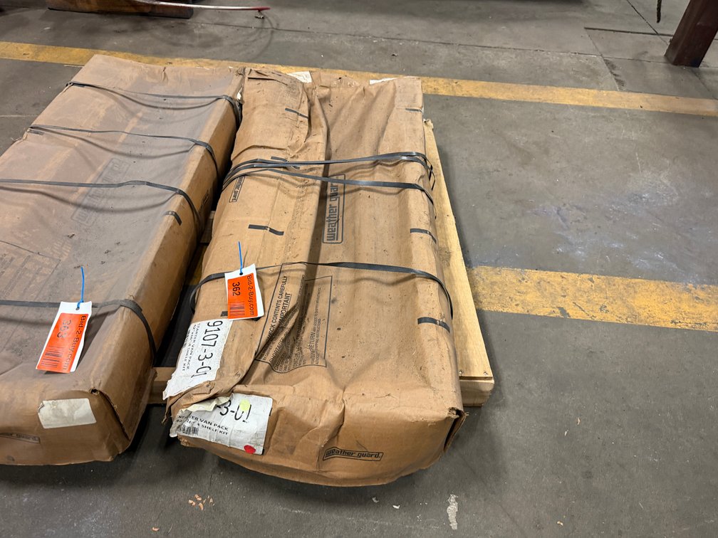 Weather Guard 9107-3-01 Starter Van Pack 42" x 16" 4-Shelf Kit