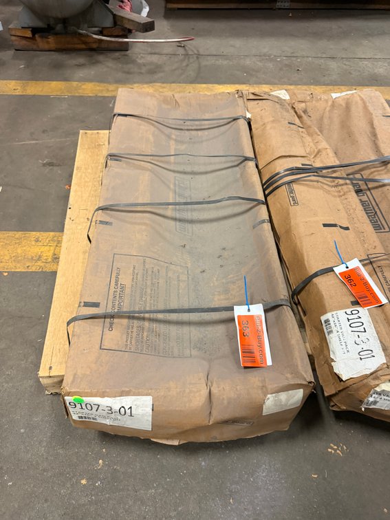 Weather Guard 9107-3-01 Starter Van Pack 42" x 16" 4-Shelf Kit