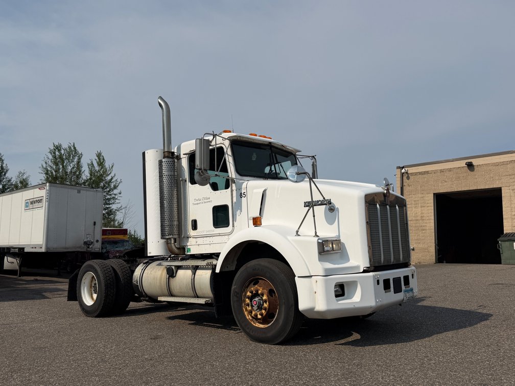 2005 Kenworth T800 Truck