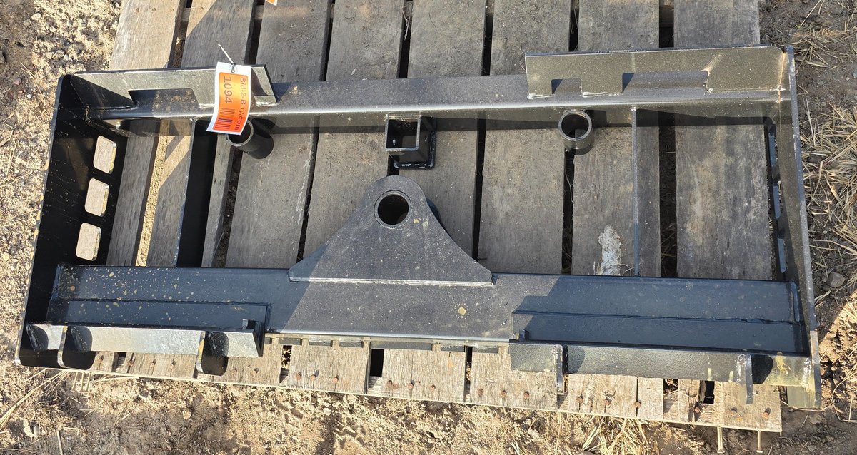 (1) New 2026 Wolverine Pallet Fork Frame