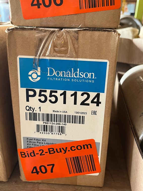 (1) New Donaldson Fuel Filter Kit