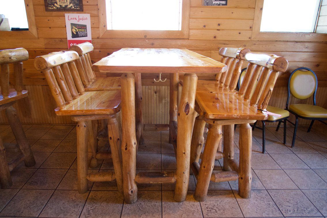 Log High Top Table with (4) Chairs