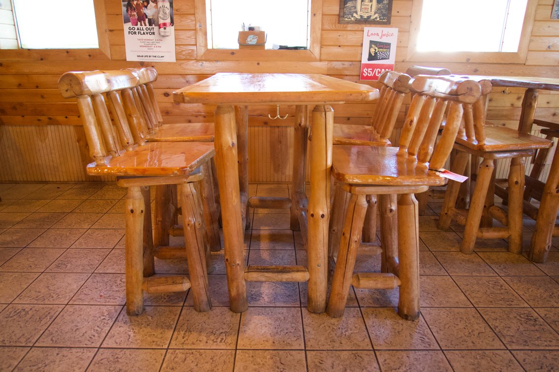Log High Top Table with (4) Chairs