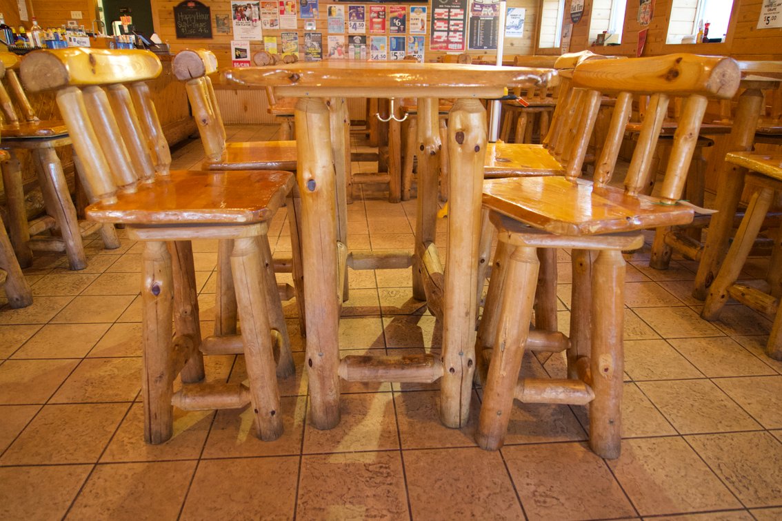 Log High Top Table with (4) Chairs