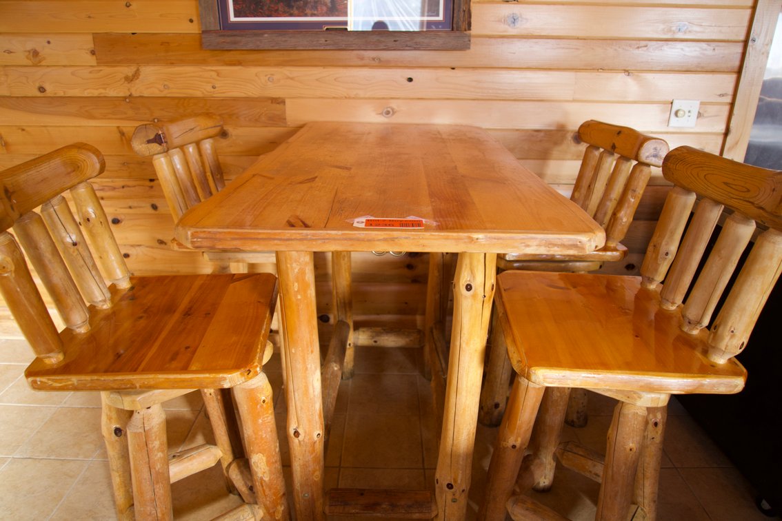 Log High Top Table with (4) Chairs