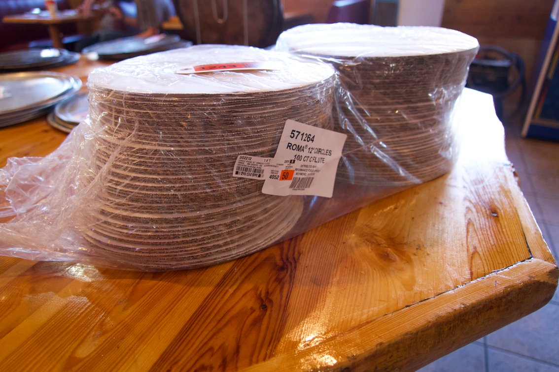 New (100) Count Roma 12" Circles