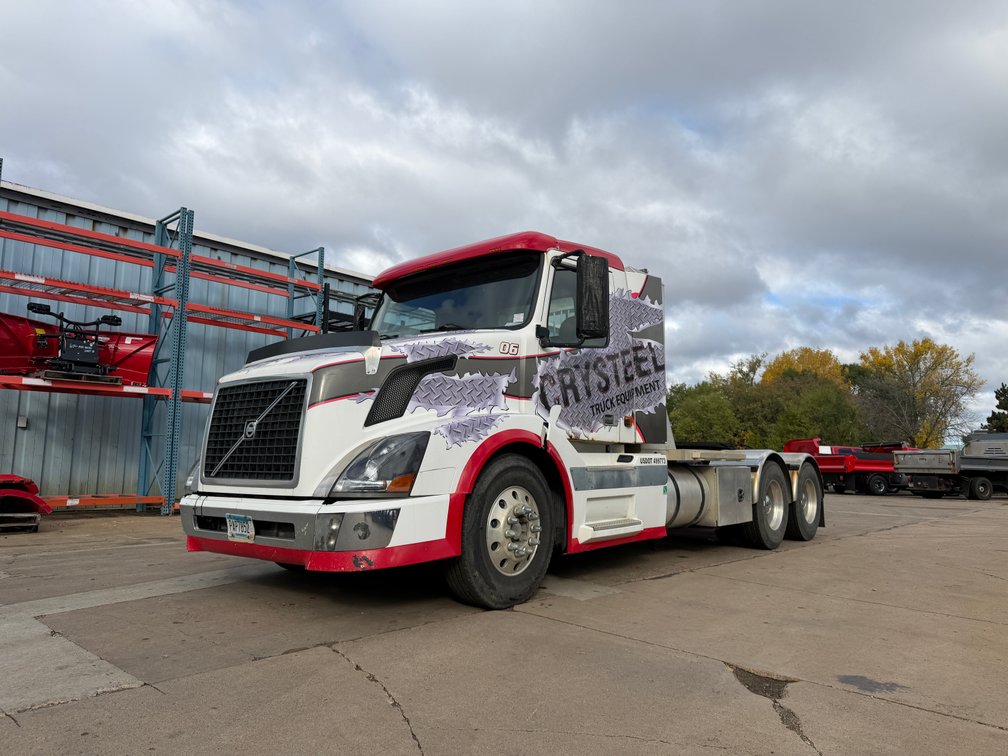 2006 Volvo Semi Tractor