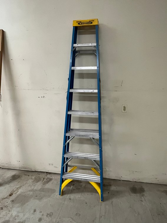 8' Werner Fiberglass Ladder