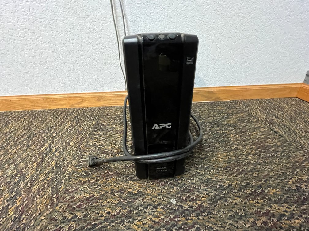 APC Battery Back Up Pro 1300