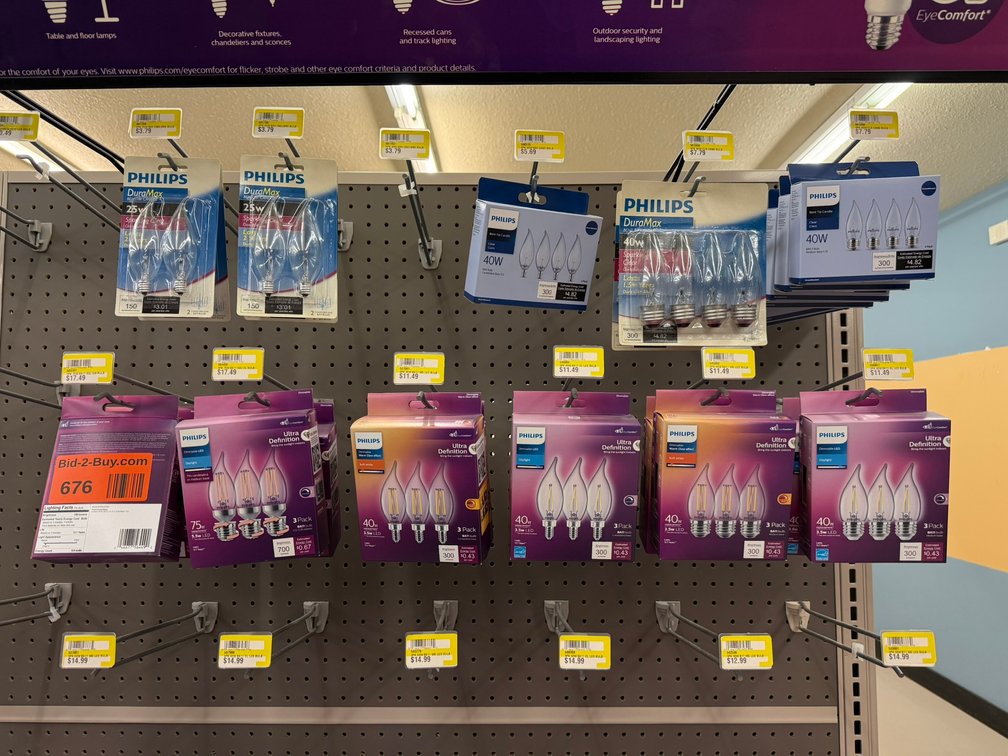 (25) Philips Bent Tip Candle Bulbs