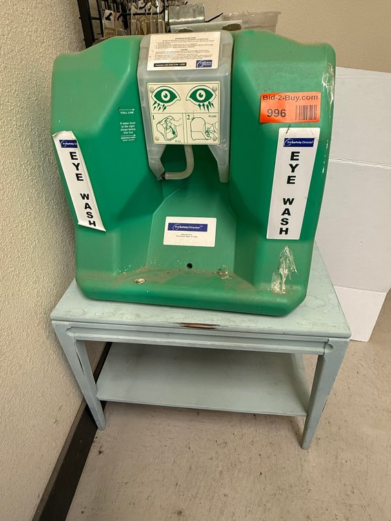 Eye Wash Station with Stand