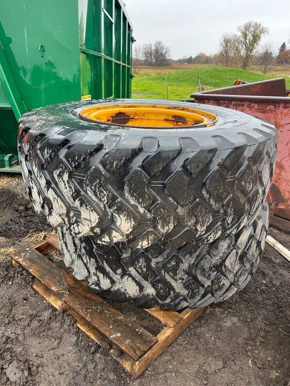 (2) 17.5R25 Tires and Rims