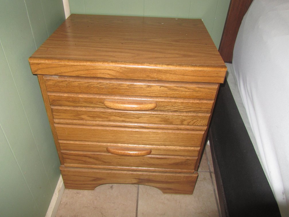 2-Drawer Night Stand