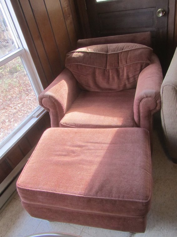 Soar Upholstered Chair And Ottoman