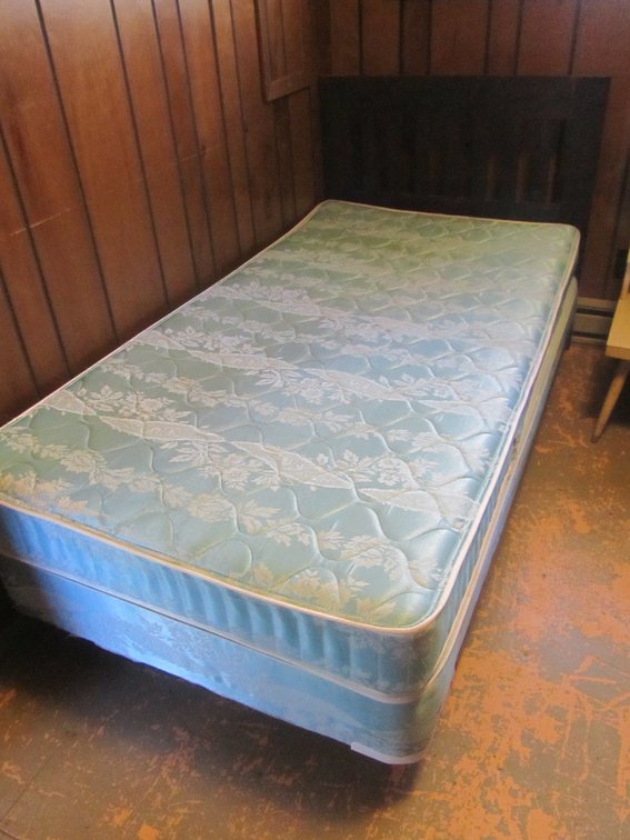 Twin Size Bed Set