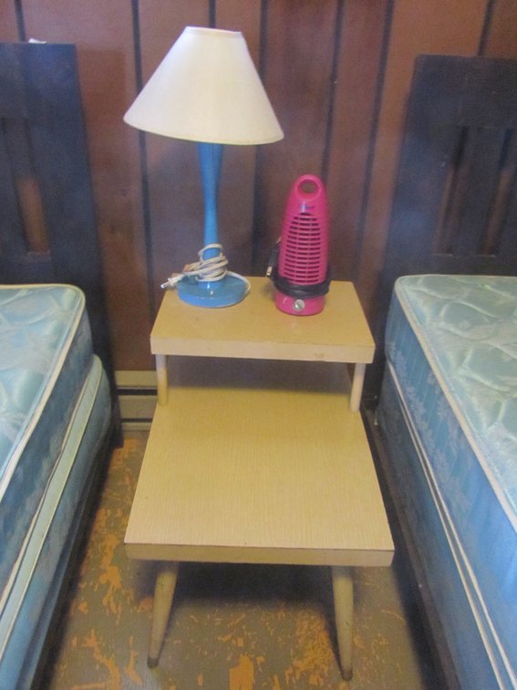 Side Table W/Lamp And Fan
