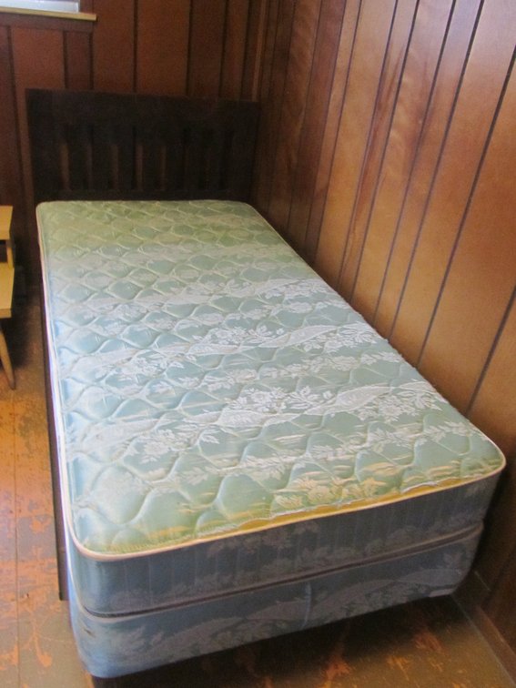 Twin Size Bed Set