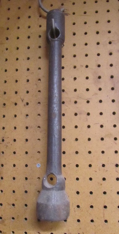 Heavy Duty Tire Iron