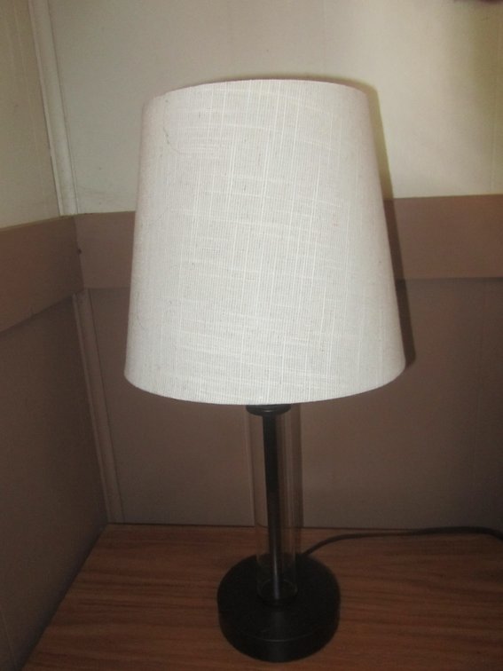 Glass/Metal Table Lamp w/Shade