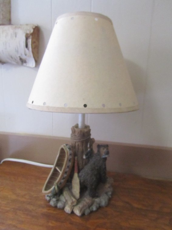 Outdoor Themed Table Lamp w/Shade