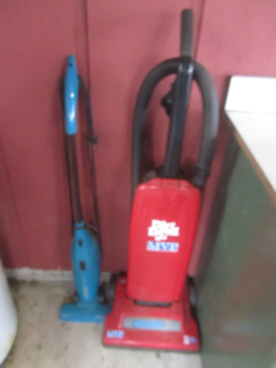 Dirt Devil Vacuum