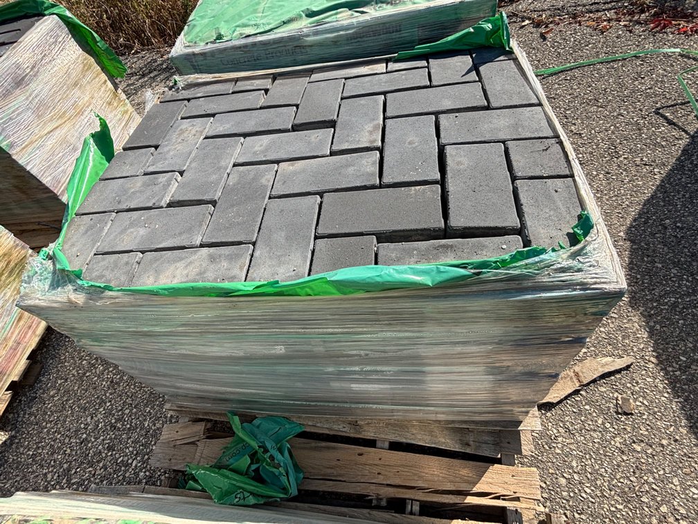 Approx. (350) Holland Eco Style Pavers