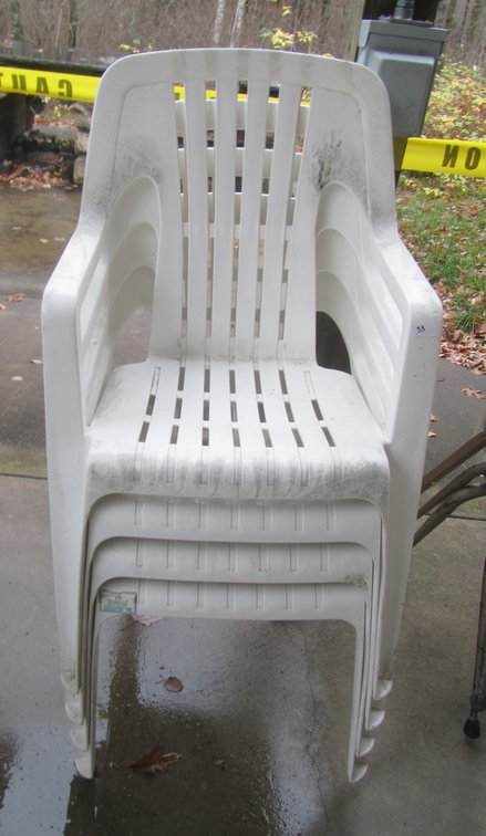 Set Of (4) Plastic Lawn Chairs