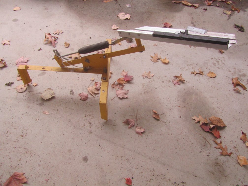 Clay Pigeon Thrower