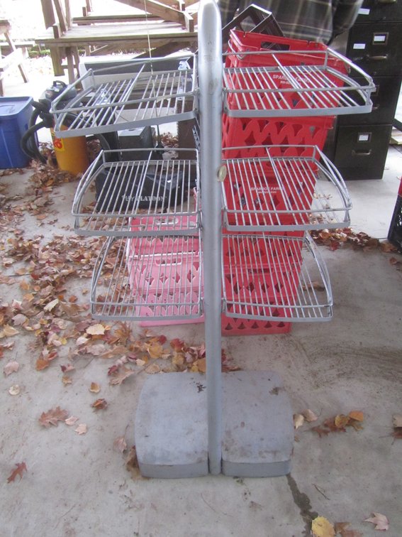 Metal Display Rack w/(6) Shelves