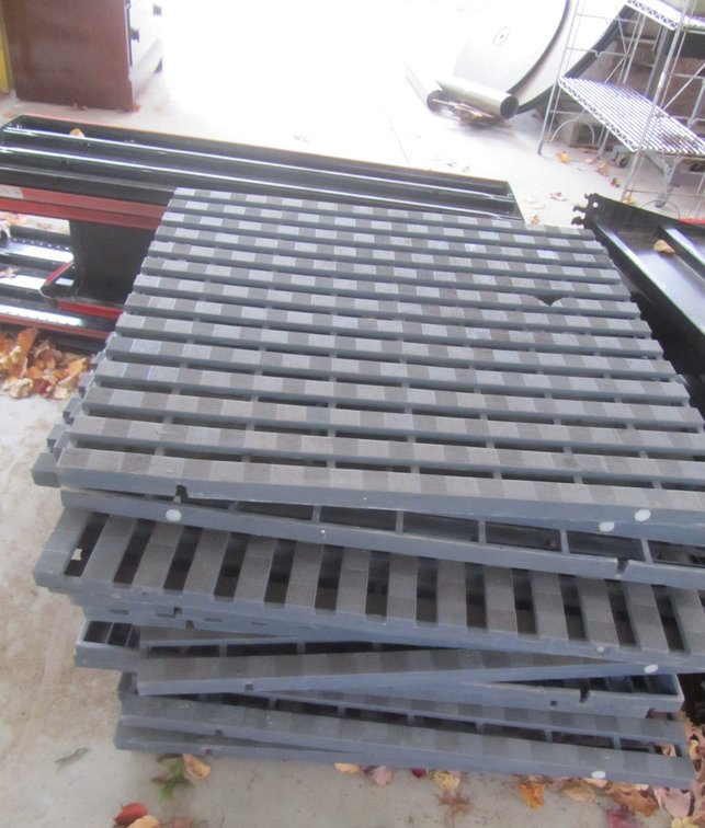 Lot Of Plastic Floor Grates