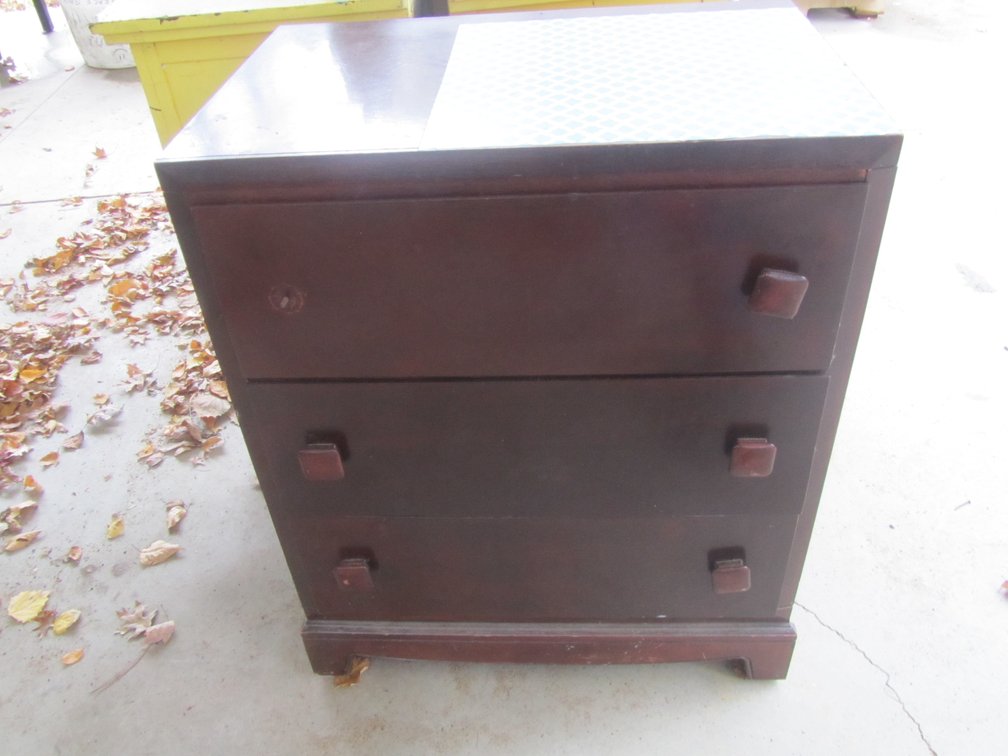 Wood 3-Drawer Dresser