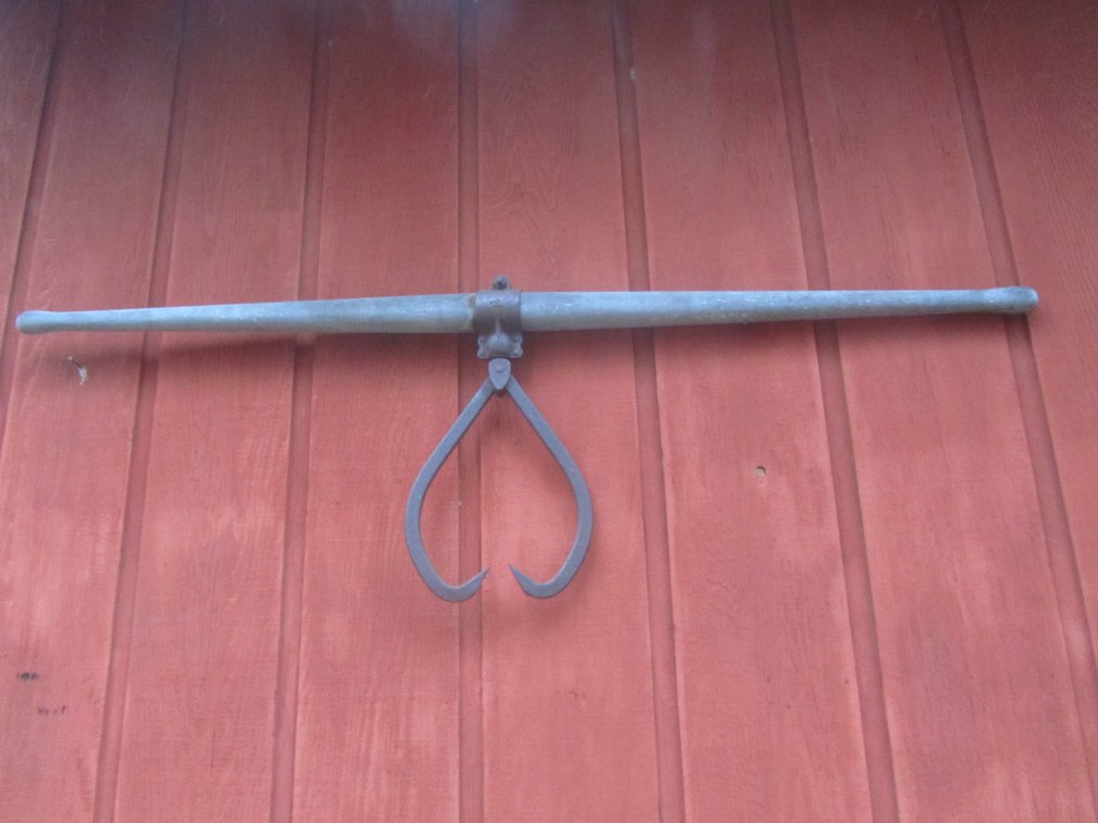 Vintage Log Grabber