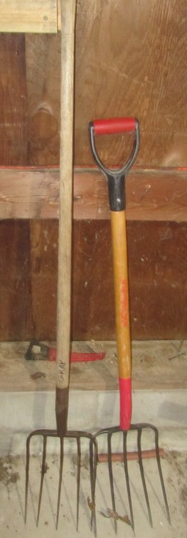 (2) 5-Tine Forks