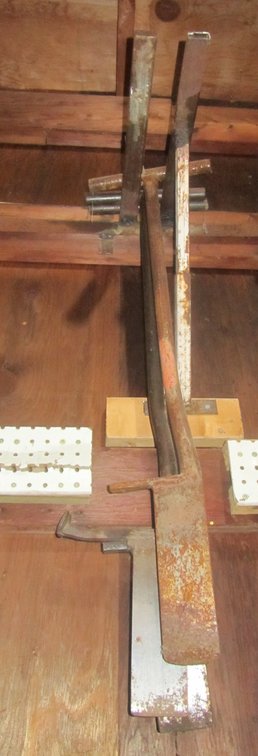 (3) Root Cutting Shovels