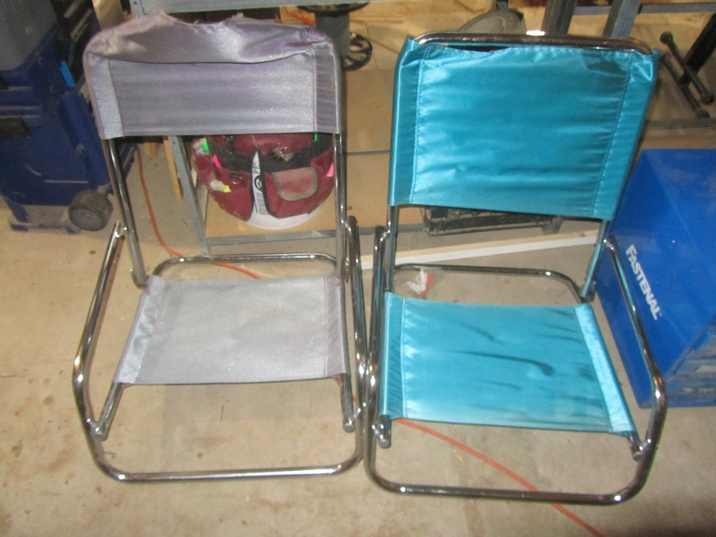 (2) Folding Beach Chairs