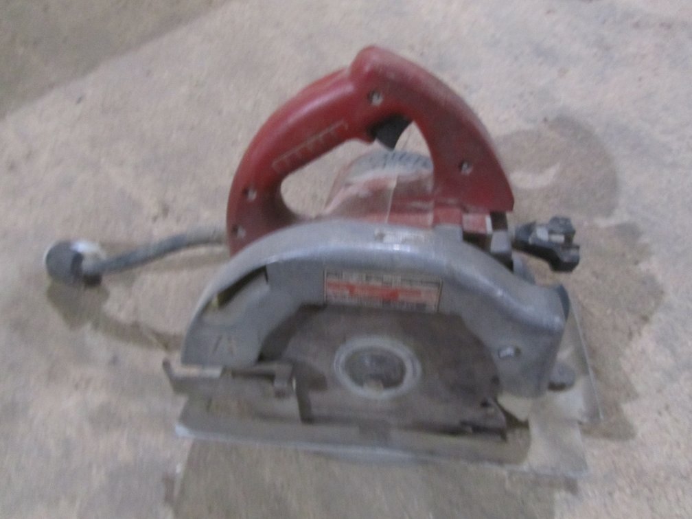 Milwaukee 7-1/4" Circular Saw
