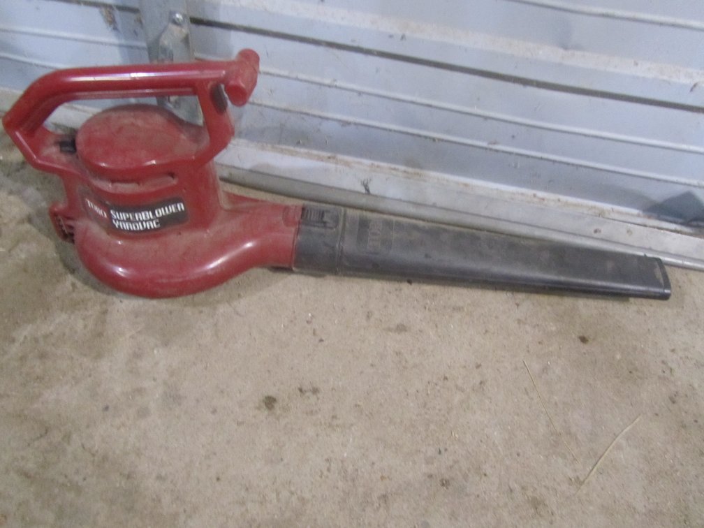 Toro Electric SuperBlower YardVac
