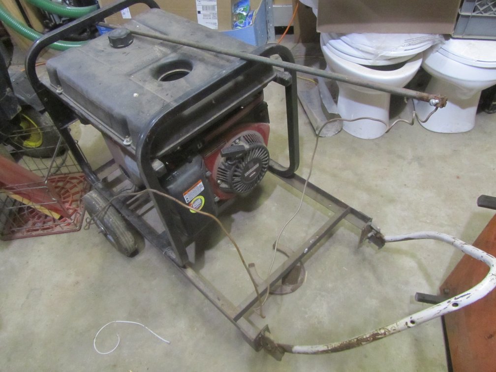 Coleman Powermate Pro Gen 5000 Generator w/Grounding Rod