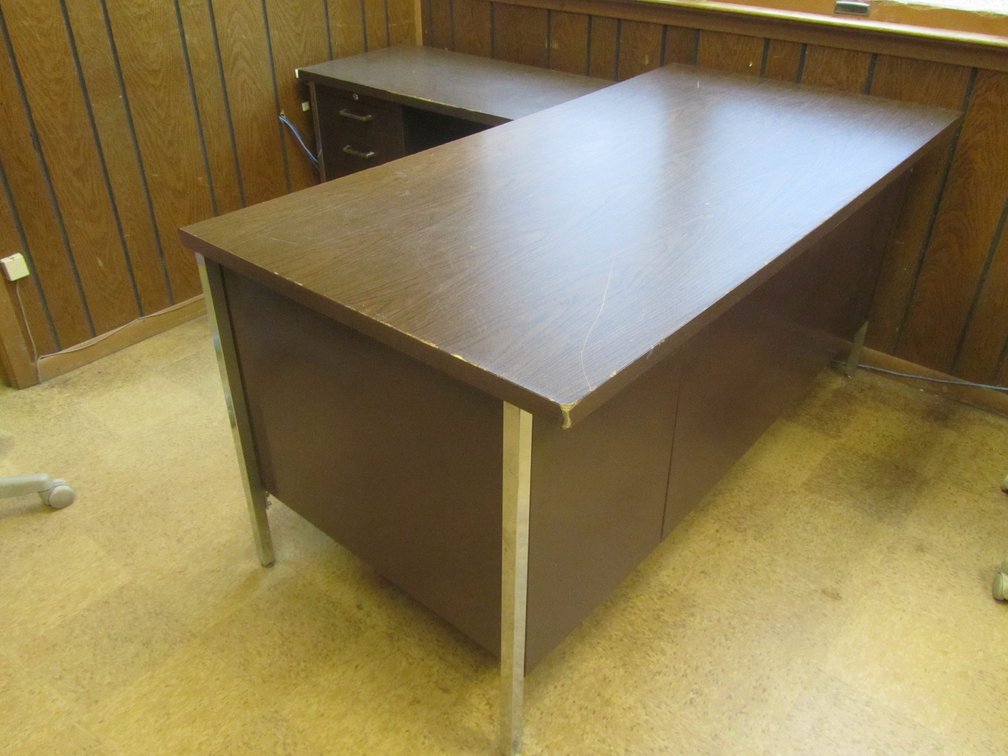 5-Drawer Corner Desk