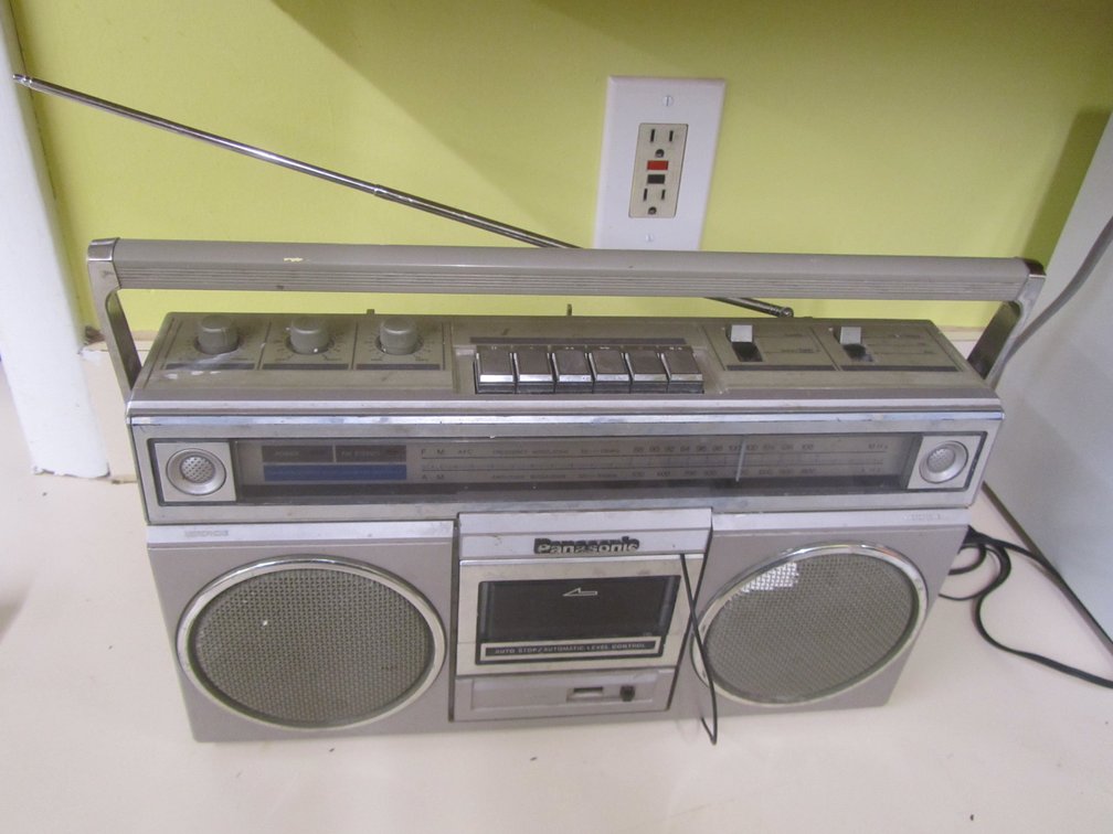 Panasonic FM-AM Stereo Radio Cassette Recorder