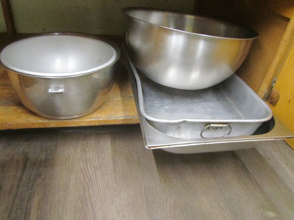 Contents Of Shelf
