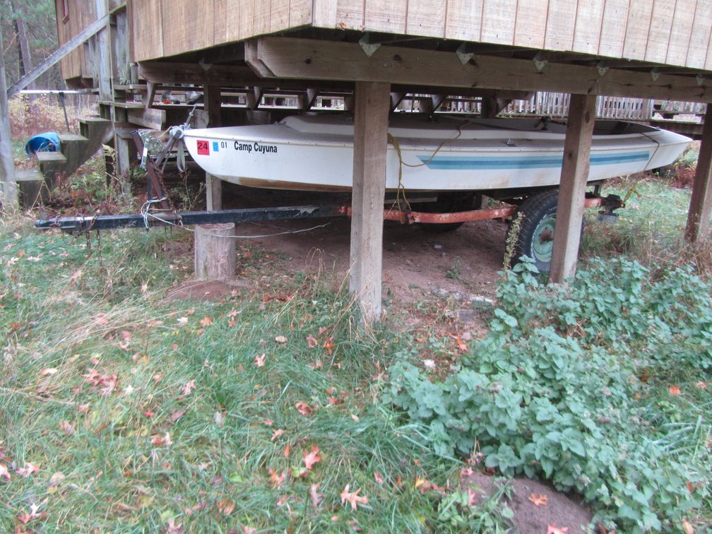 1988 Johnson 16' Sail Boat