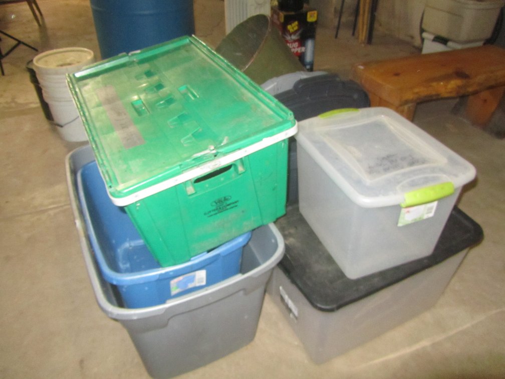 Lot Of Assorted Plastic Tubs