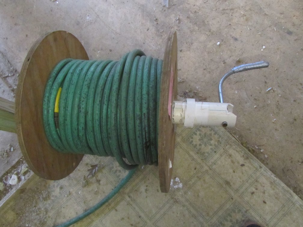Garden Hose w/Spoon