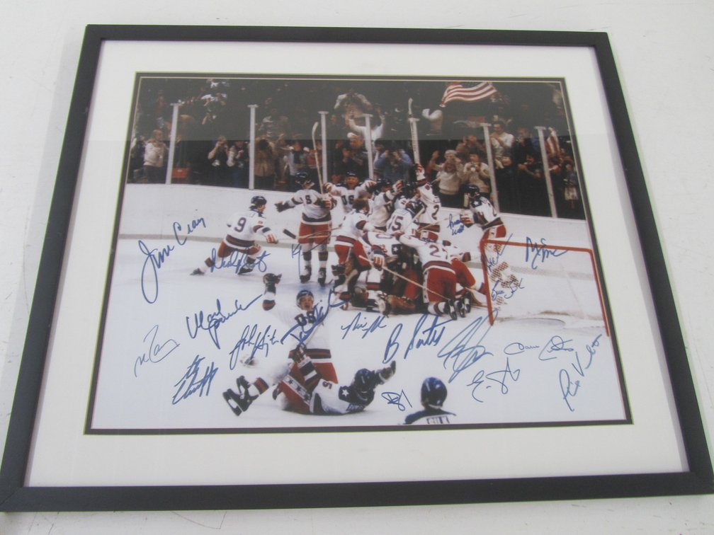 1980 Men's U.S. Olympic Good Autographed Photo